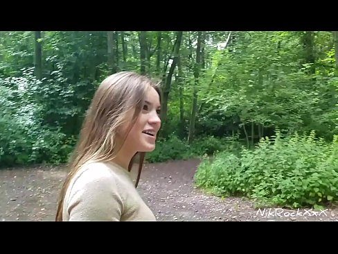 ❤️ Suxerinlle a Evelina que fodemos nun lugar público! Ela dixo que si. Entón fodiuna no cu e corme na súa boca. Entón ela cabreouse. ️❌ Vídeo porno a nós gl.sexvideogif.ru ﹏